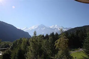 Fontaine Du Mont Blanc & Otel 3*