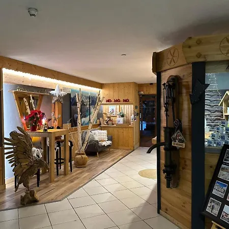 Fontaine Du Mont Blanc & Hotel 3*