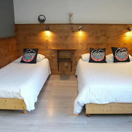Fontaine Du Mont Blanc & Hotell Les Houches